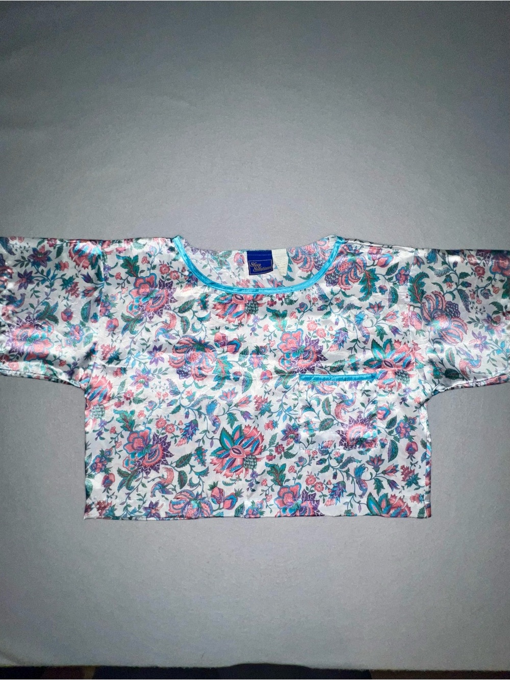 Vintage Sleep Solutions Women's Satin Floral Short Sleeve Pajama Top Small